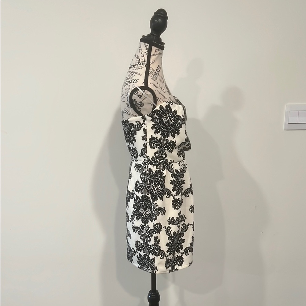 Sage Women's Strapless Black and White Mini Dress, Large - Picture 2 of 5
